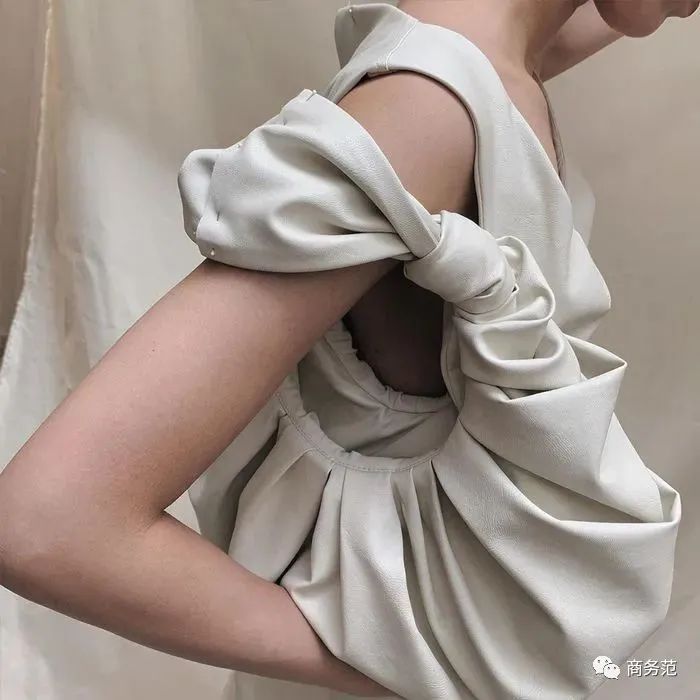 今年最火的22只腋下包,2022年最火腋下包