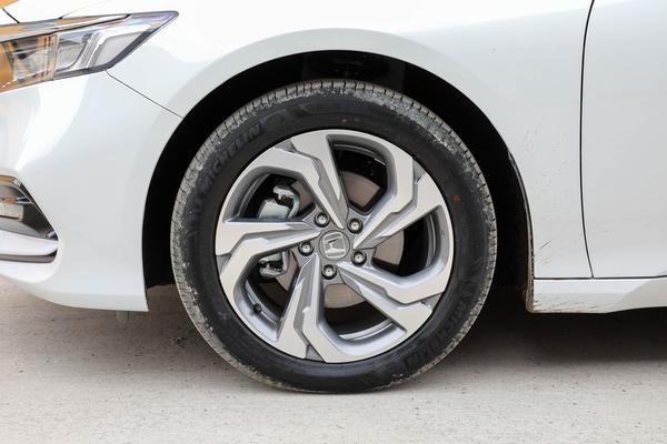 本田雅阁怎么样值不值得入手,全新本田雅阁值得买吗