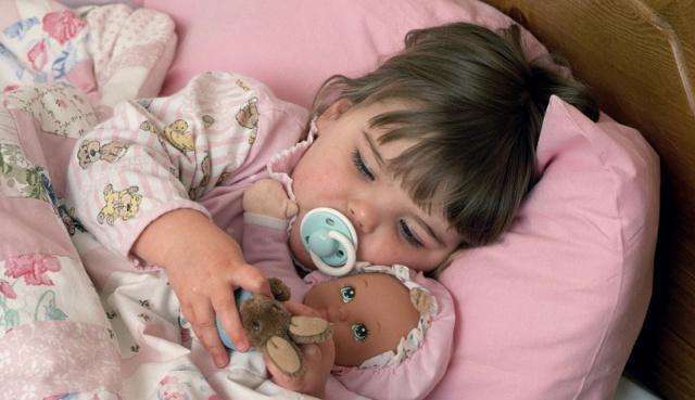 2月龄宝宝喜欢抿嘴,2岁宝宝老是嘴巴嘟嘟嘟