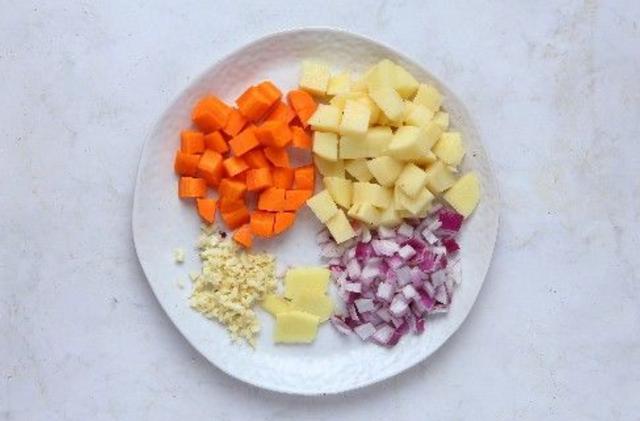 牛肉可不可以不焯水直接烧,咖喱牛肉的做法最正宗的做法