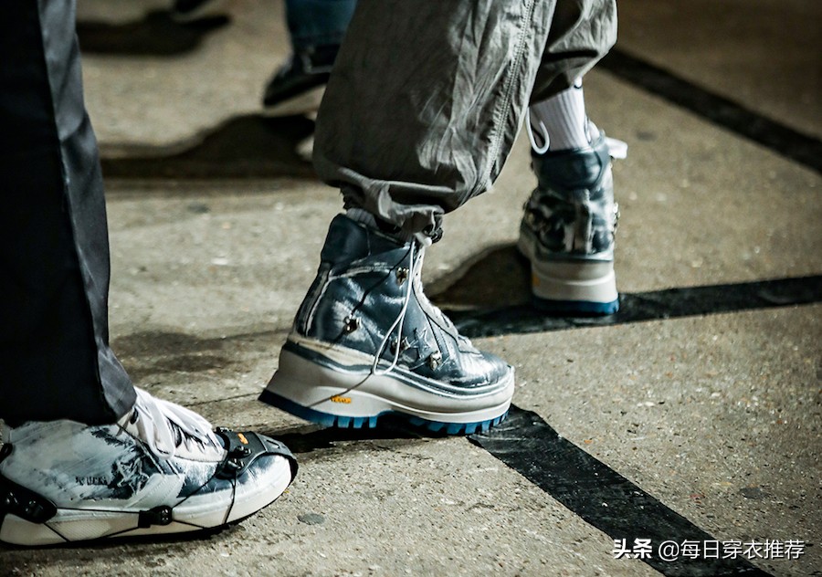 当“多元化”的球鞋，融入到生活时尚中，单一风格早已成为过去