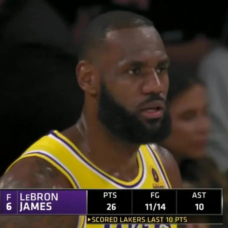 湖人三巨头合砍84分集锦,湖人360组合图片