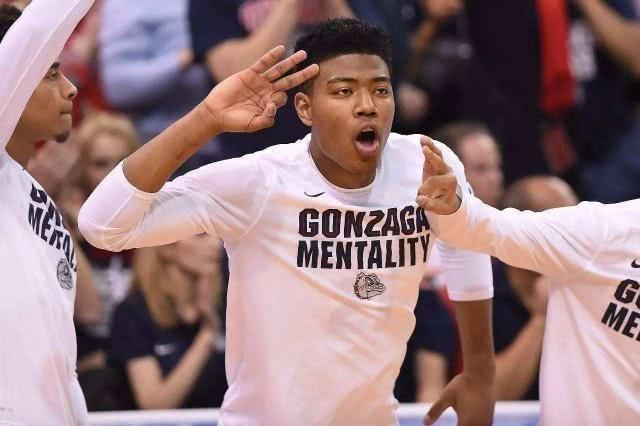 亚洲3人篮球第一人,亚洲第二人易建联