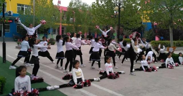 一个阳光明媚的学校,一所风清气正的阳光学校