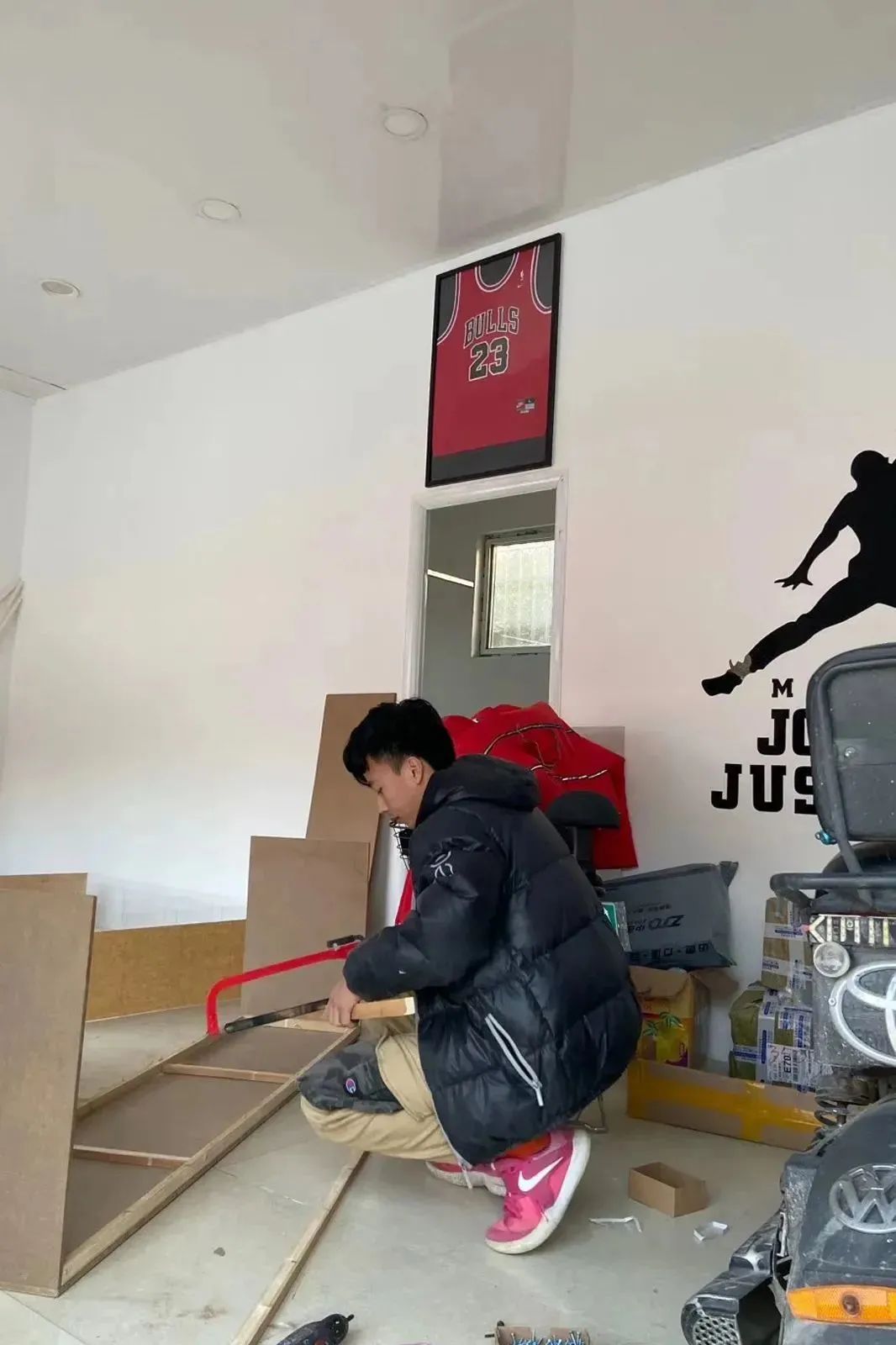 郑州90后男孩创业成功案例,郑州90后男孩创业干修鞋