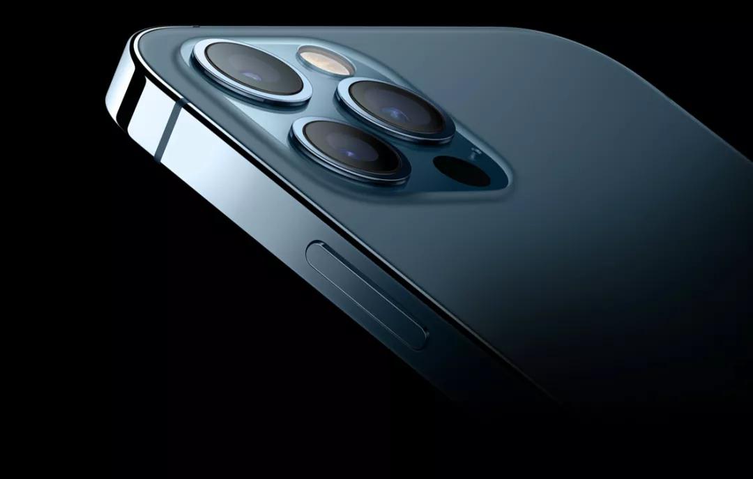 iphone13256g6799元值得入手不,iphone13和12promax哪个值得入手