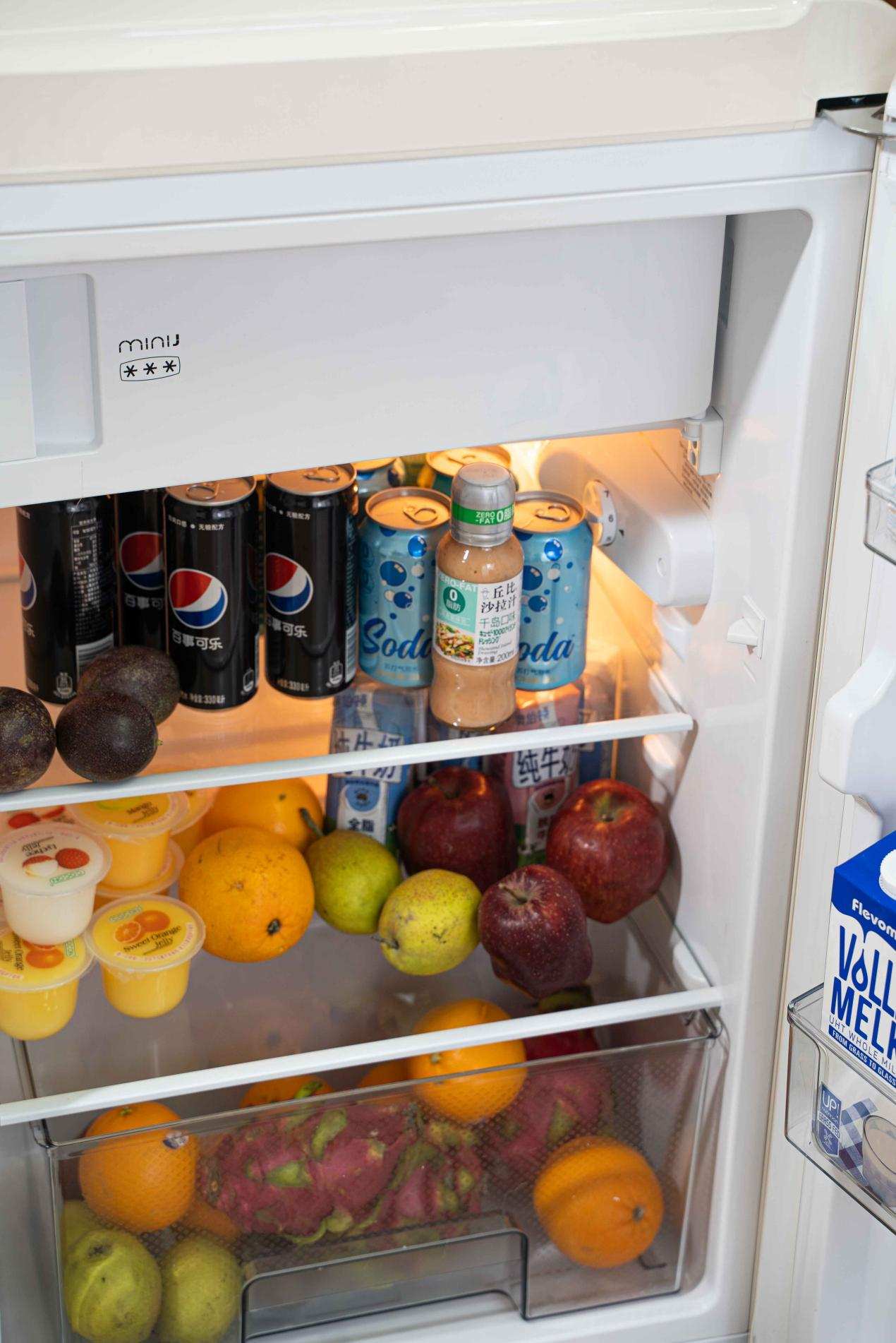 真的是太后悔了,现在才用上独居神器小吉复古冰箱