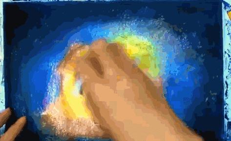 色粉笔表现技法,水溶性粉笔怎么画才亮