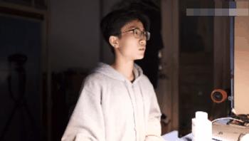 b站何同学怎么火的,23岁何同学引爆b站当up主的这5年