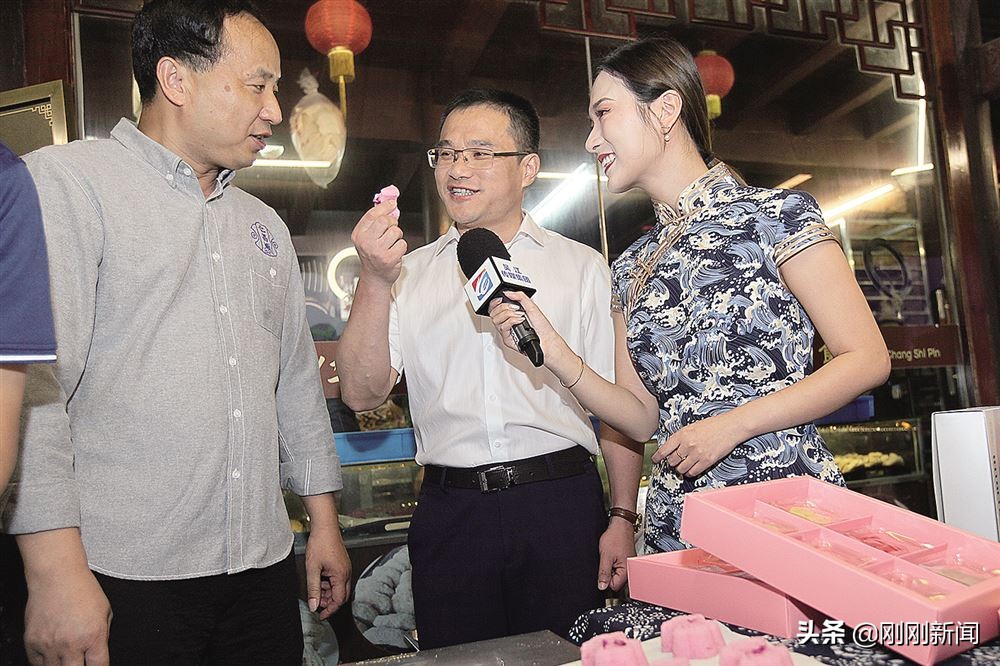 超燃的1.5小时，带货24.8万元！顾全化身“网红主播”撬动震泽夜经济