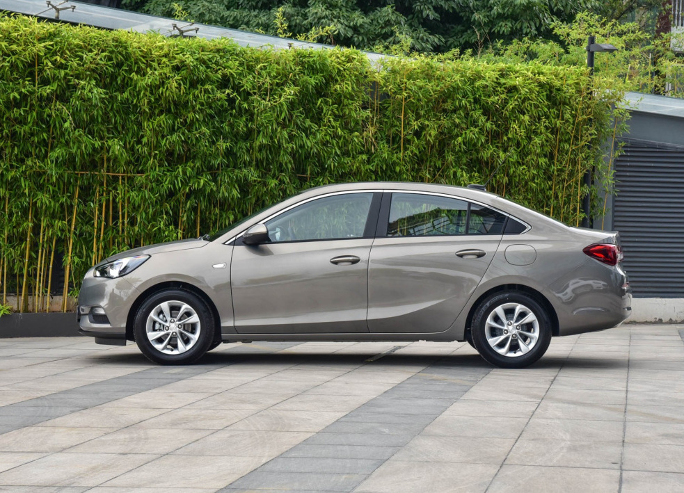 当年别克凯越售价多少钱,2015年的别克凯越当时落地多少钱