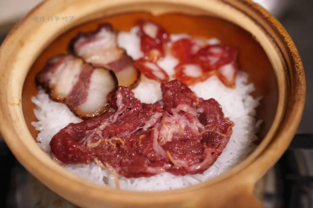 煲仔饭做的不成功是因为油不够吗,煲仔饭失败的做法