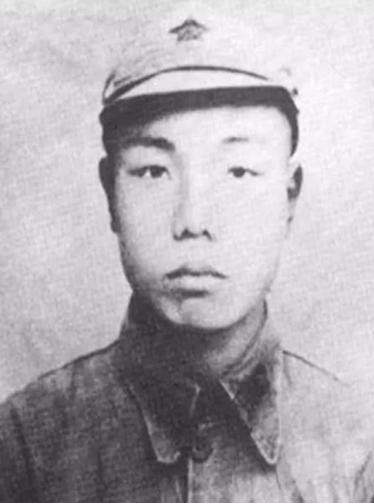 萧华：中国最年轻的开国上将，22岁当上司令，39岁授上将军衔