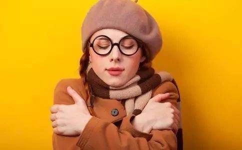 女性50%的疾病都和宫寒有关，摆脱它只需你做到这6点