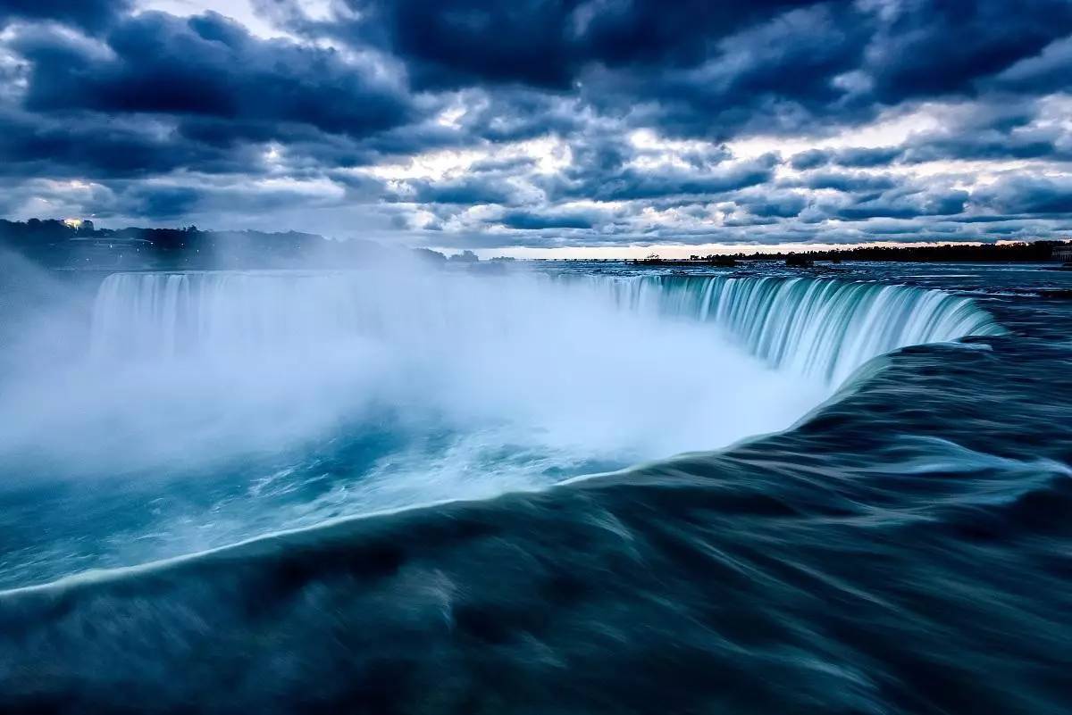 日立洗衣机洗烘一体sg90kc,日立bd-nx100ghc洗烘一体洗衣机