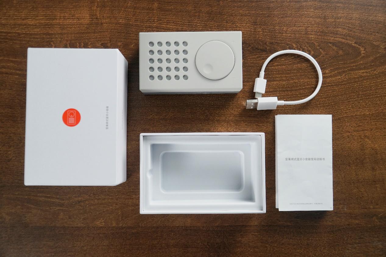 锤子坚果砖式蓝牙小音箱拆解,锤子坚果砖式蓝牙小音箱怎么连接