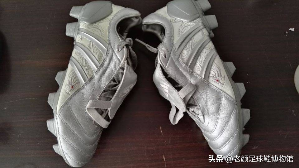 小贝当年多风光，三个儿子都穿德产定制鞋，球鞋广告动用百兽之王