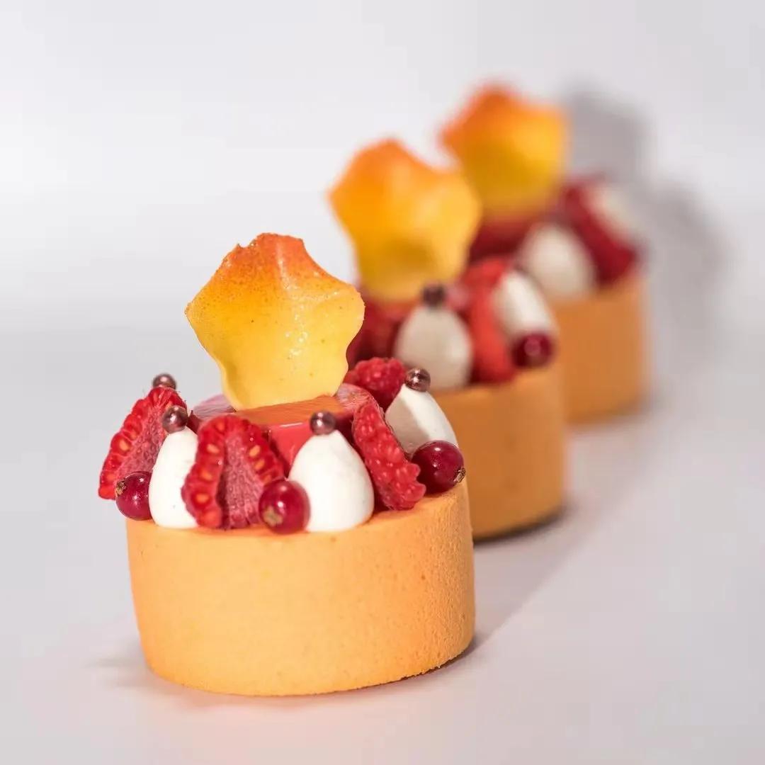 简单款式的母亲节蛋糕图片,六种不同口味母亲节蛋糕