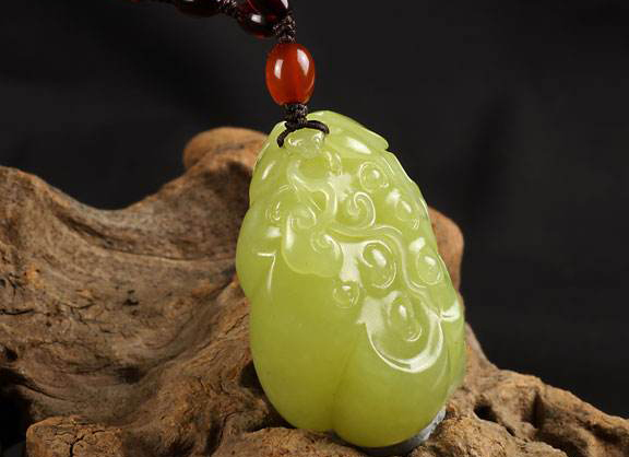 玉石常见的4种鉴定方法,玉石鉴定手电单光好还是三光源好