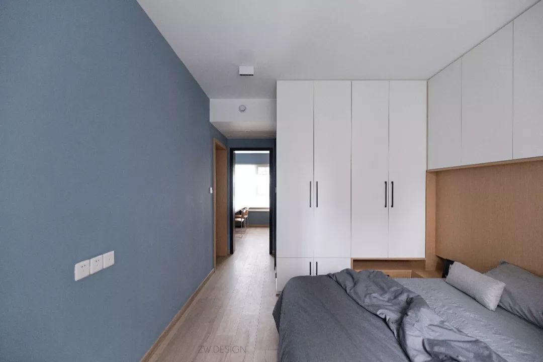 衣柜定制效果黄色原木,全屋定制白色衣柜轻奢效果图