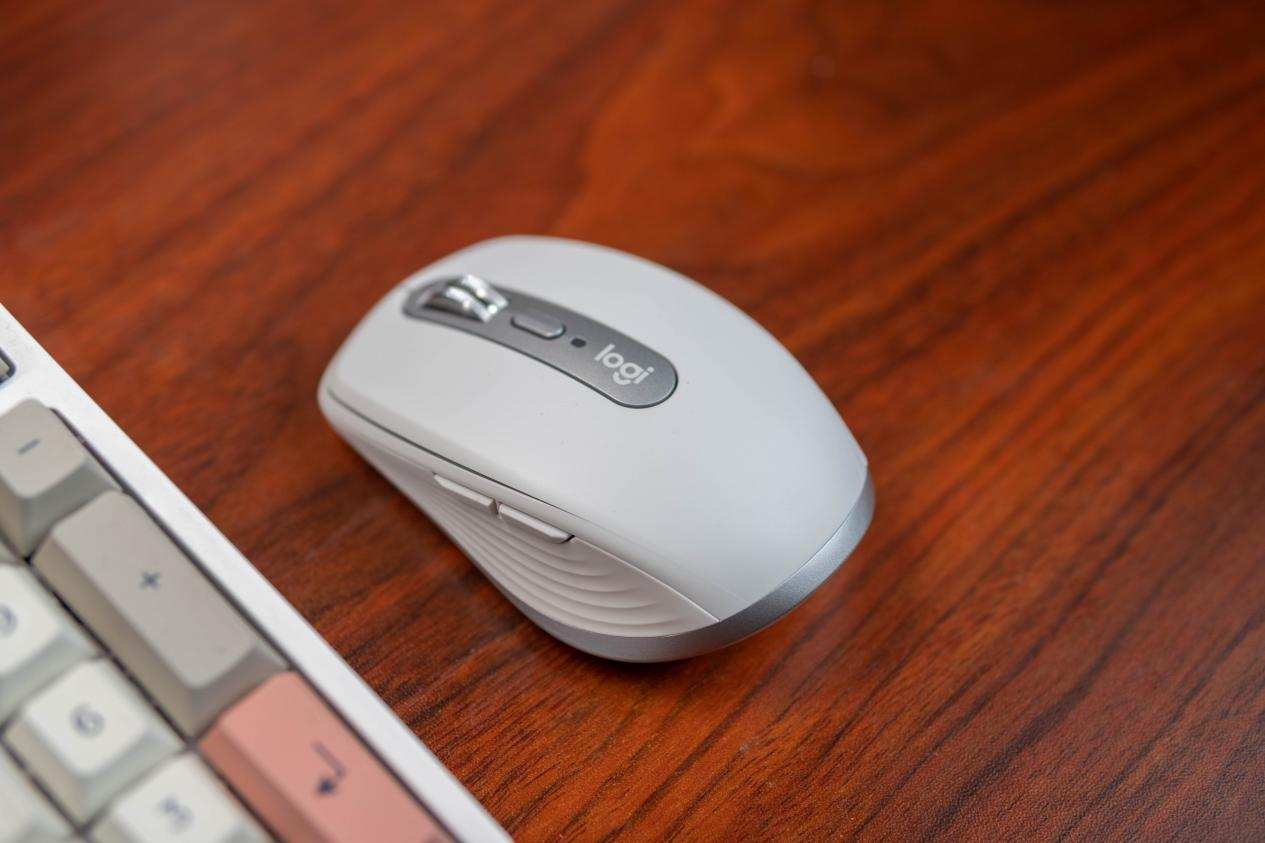 雷蛇proclick和罗技mxanywhere3,罗技鼠标mxanywhere3