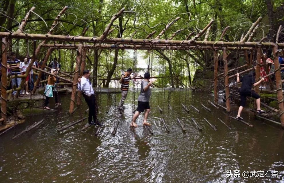 青龙峡景区八月免门票,青龙峡景区8月旅游攻略