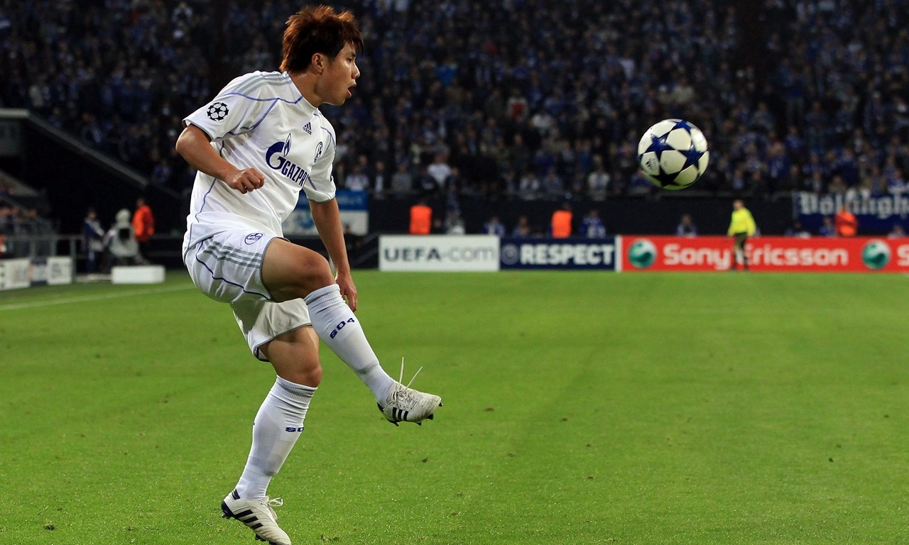 曾闪耀在欧冠的球员,回忆曾经的足球队员