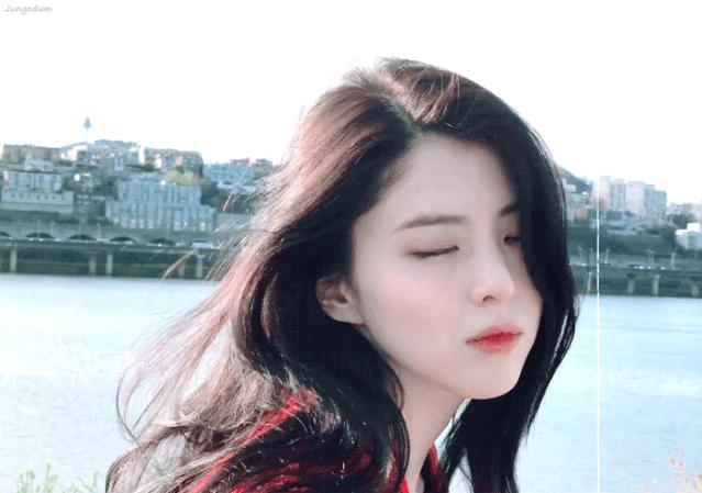 短发烫发2021流行发型40-50岁,2021年显脸小最流行的发型