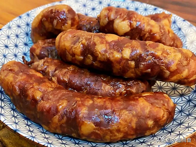 灌香肠注意事项,灌了香肠的正确晾晒方法