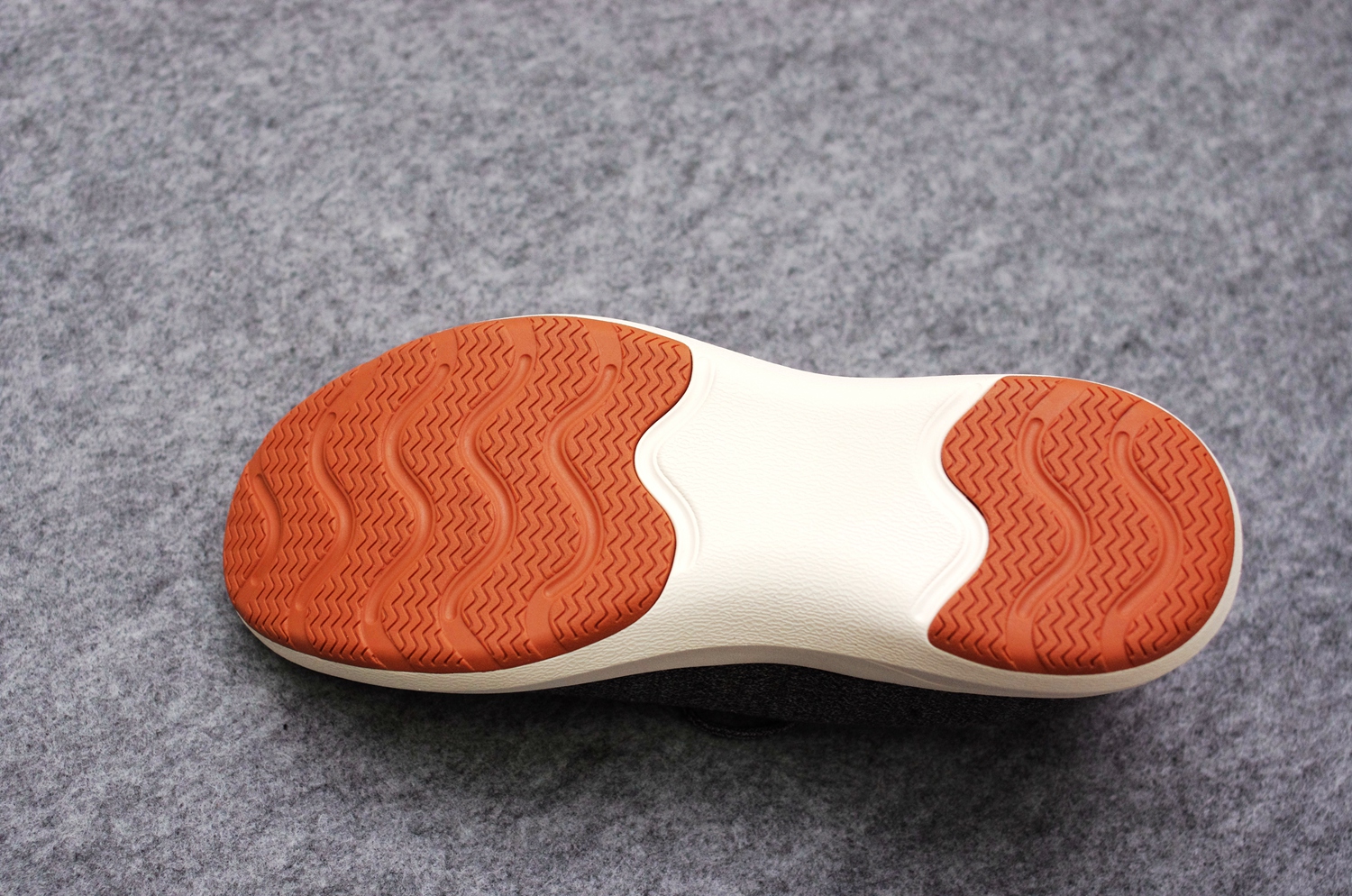 现在是春天穿什么好看又保暖,很实用的保暖穿搭推荐