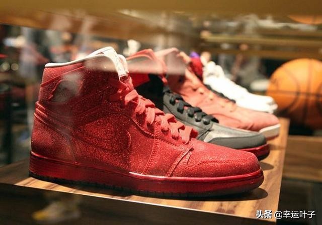 耐克穿真穿假有什么不一样,大部分人穿的耐克是真的假的