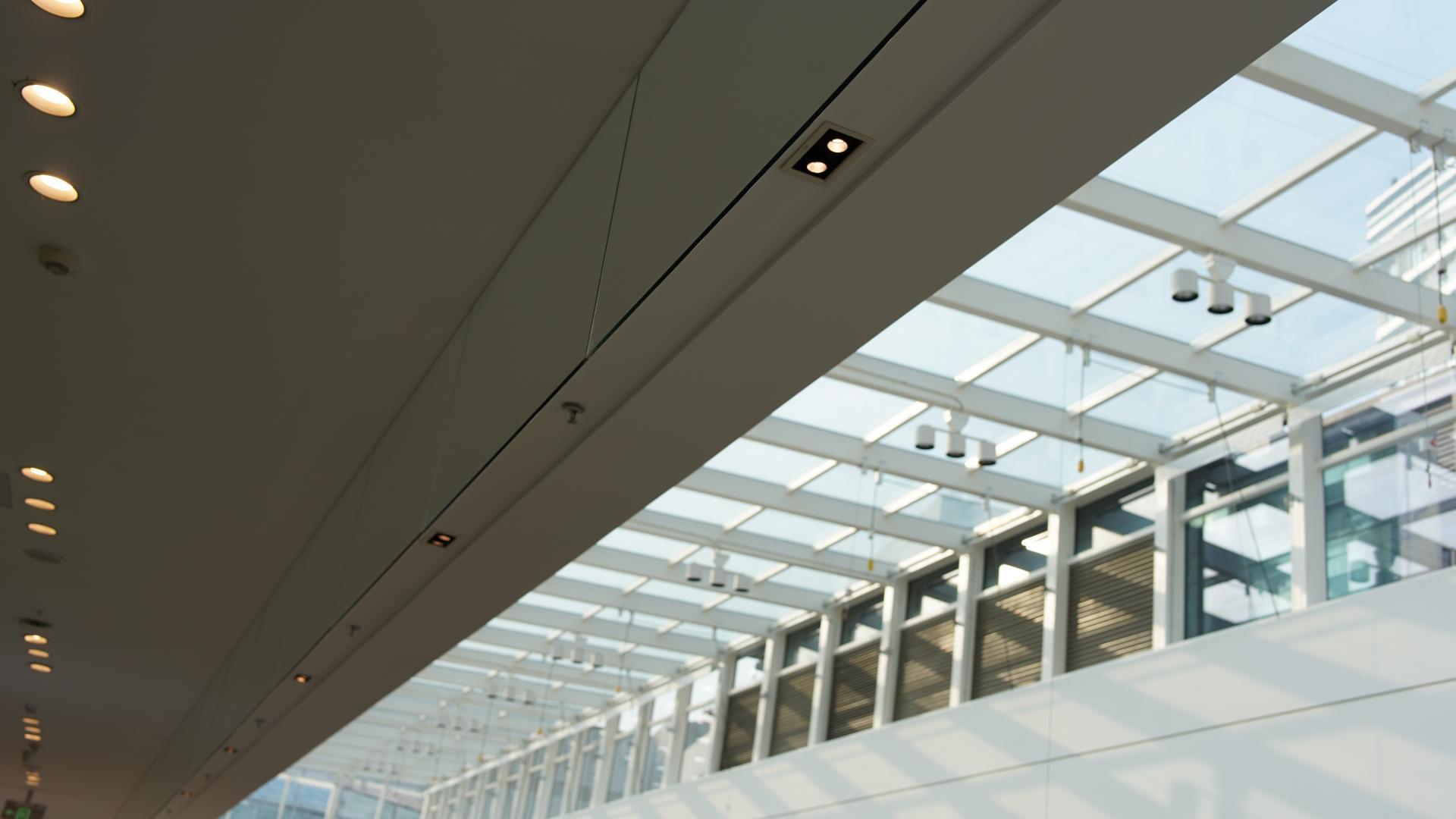 永诺yn35mmf2标准定焦镜头测评,永诺35mmf2和适马35f2对比