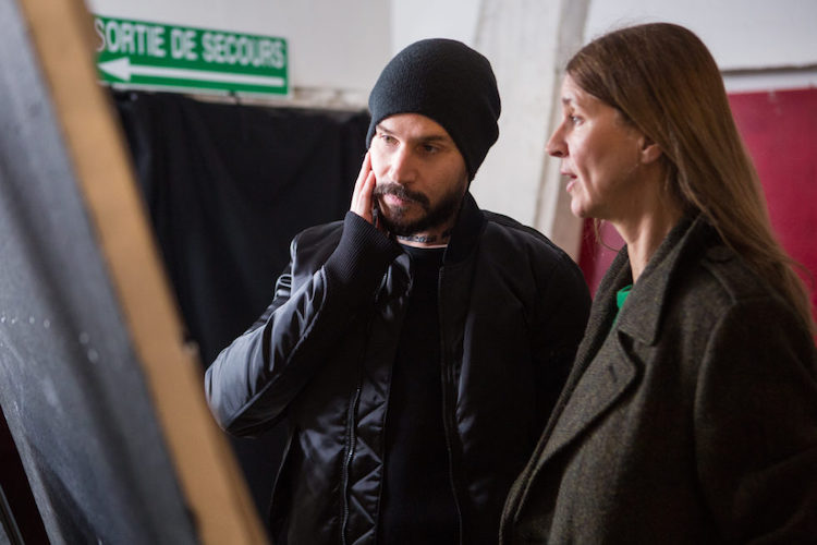 钑惧搱濞滃崱鎴寸強鍚屾,钑惧搱濞滃崱鎴寸強绌挎惌