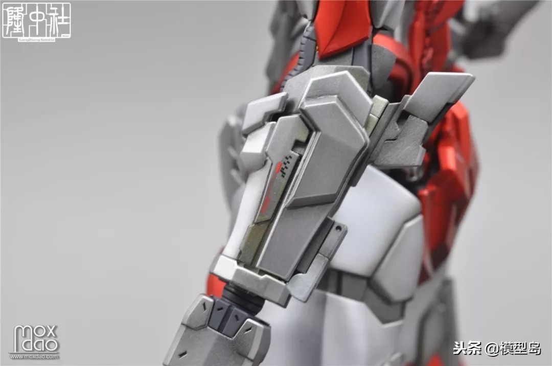 机动奥特曼模型爆甲,奇葩初代奥特曼超可动