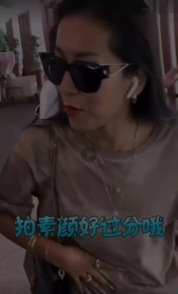 怼脸拍素颜女明星,女明星高清怼脸素颜镜头