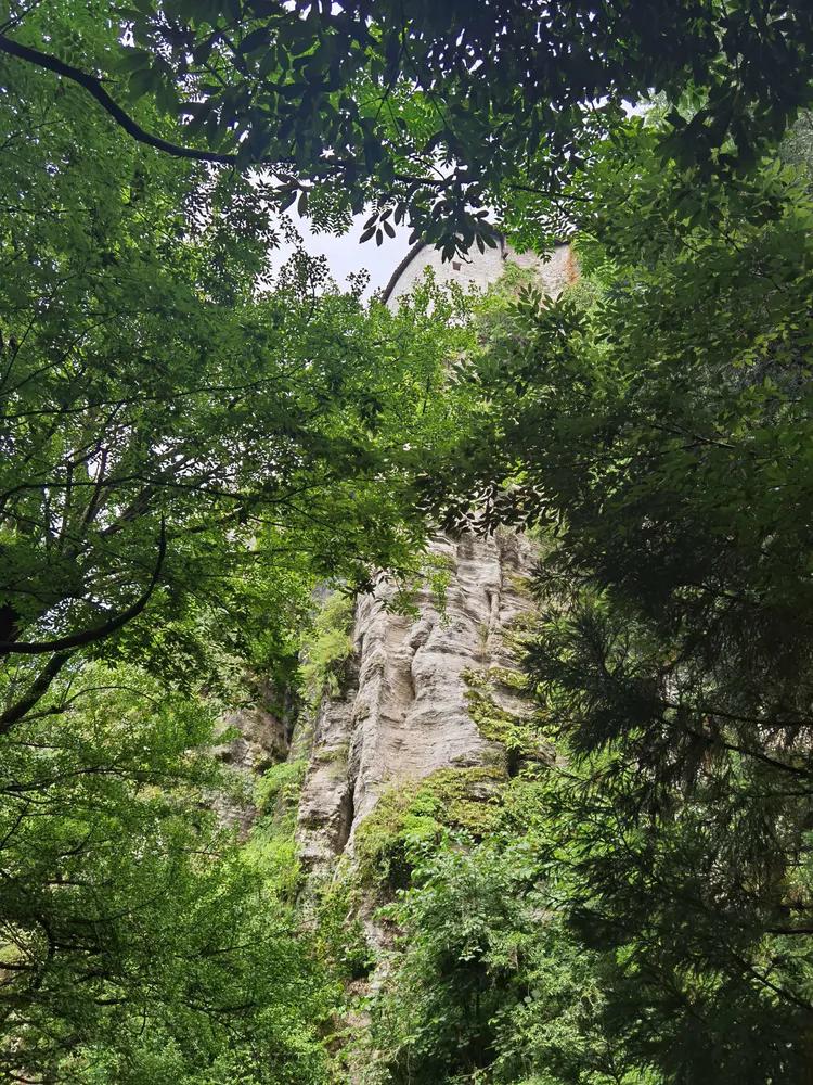 黔南第一山在什么地方,黔南第一山在哪里