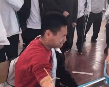 有趣的灵魂离不开完美的身材,有趣的灵魂需要好看的皮囊来搭配