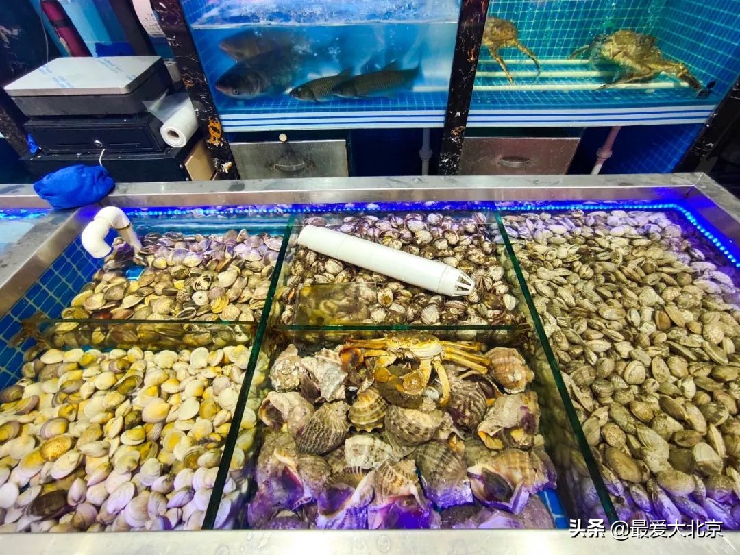 老街坊们,静安市场回来了