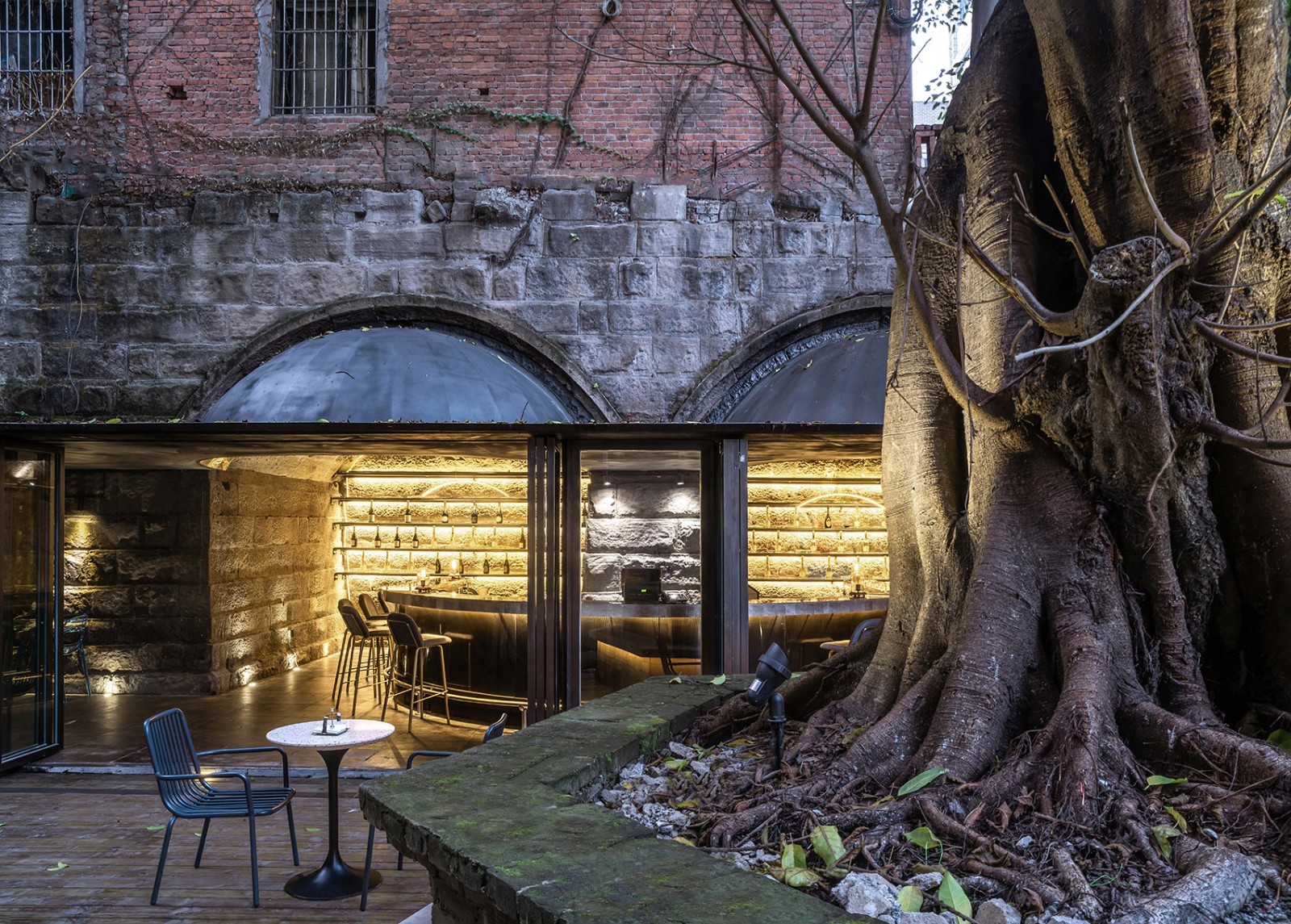 重庆“几许町”酒吧/青·微舍工作室