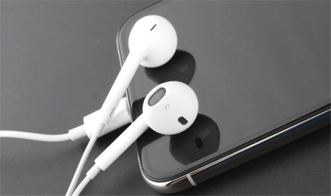 苹果手机自带的耳机和无线麦克风,苹果自带耳机属于什么级别