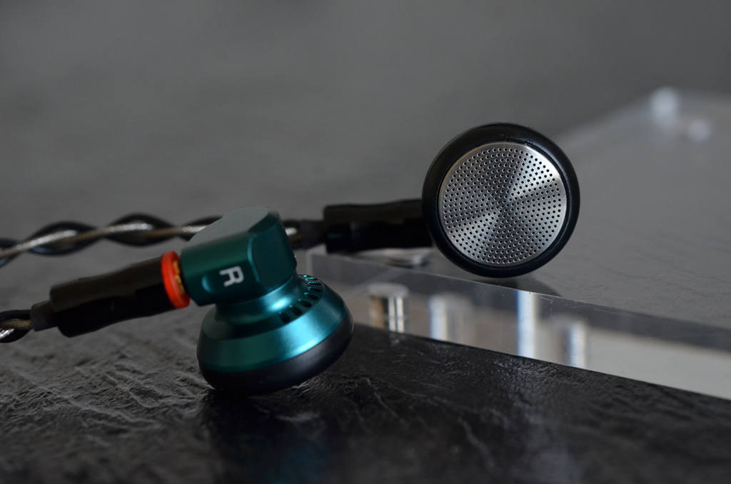 珍藏级：能让老烧忍不住剁手的平头塞，音可若瓦RW-2000