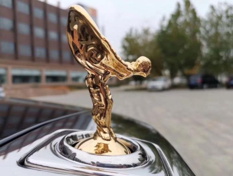 飞天女神车标一共有几种,飞天女神车标多少钱一个