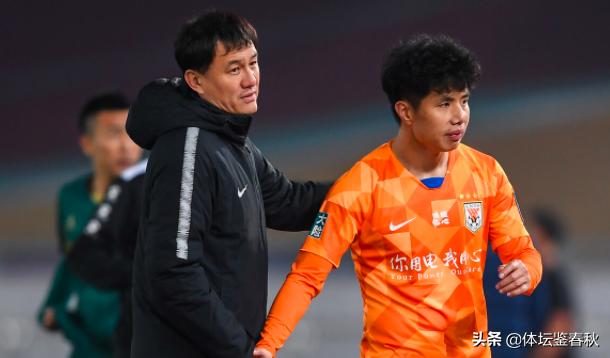 李霄鹏执教国足战绩如何,李霄鹏谈国足阵型