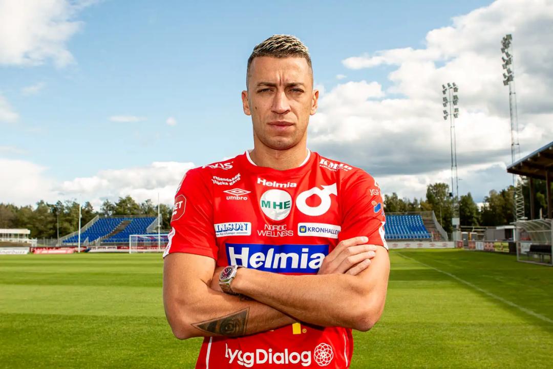 久尔吉奇小传丨塞国脚欧联杯梅开二度，哈马比坏男孩罢训投蓉