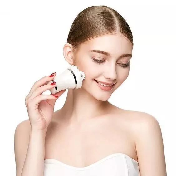 教大家一个瘦脸的方法,既科学又有效率的瘦脸的方法