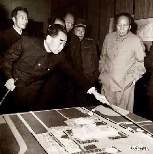 人民大会堂——故宫之外的另一座艺术品宝库