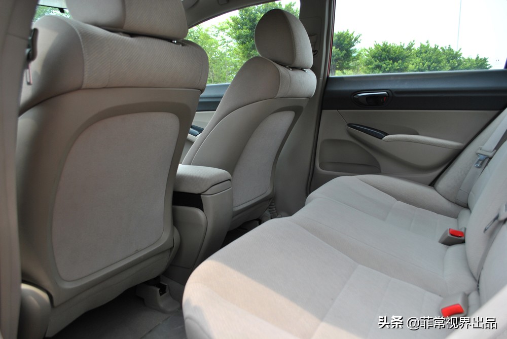 货车上的污渍用什么清洗,货车装饰脏了用什么洗