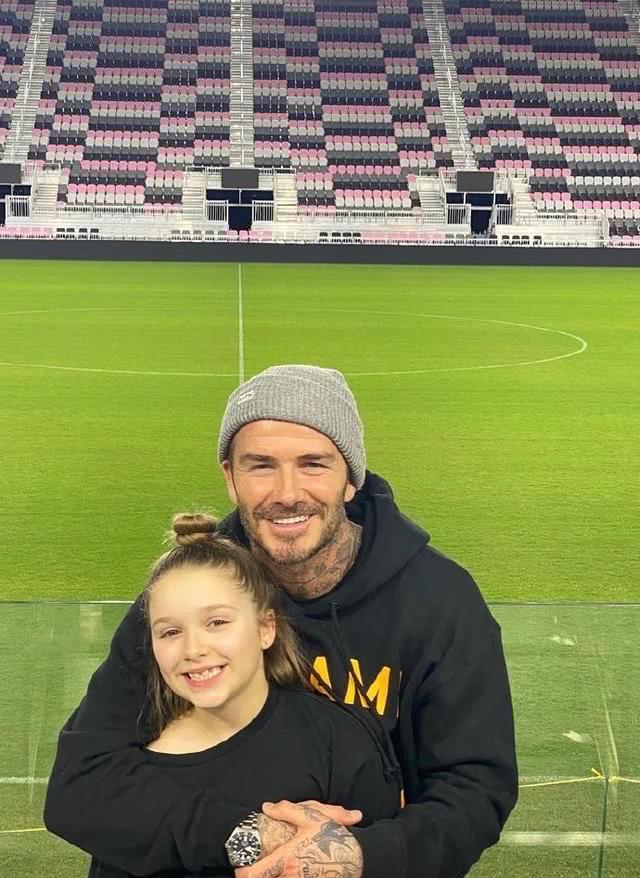 贝克汉姆抗击疫情,贝克汉姆夫妇染新冠病毒