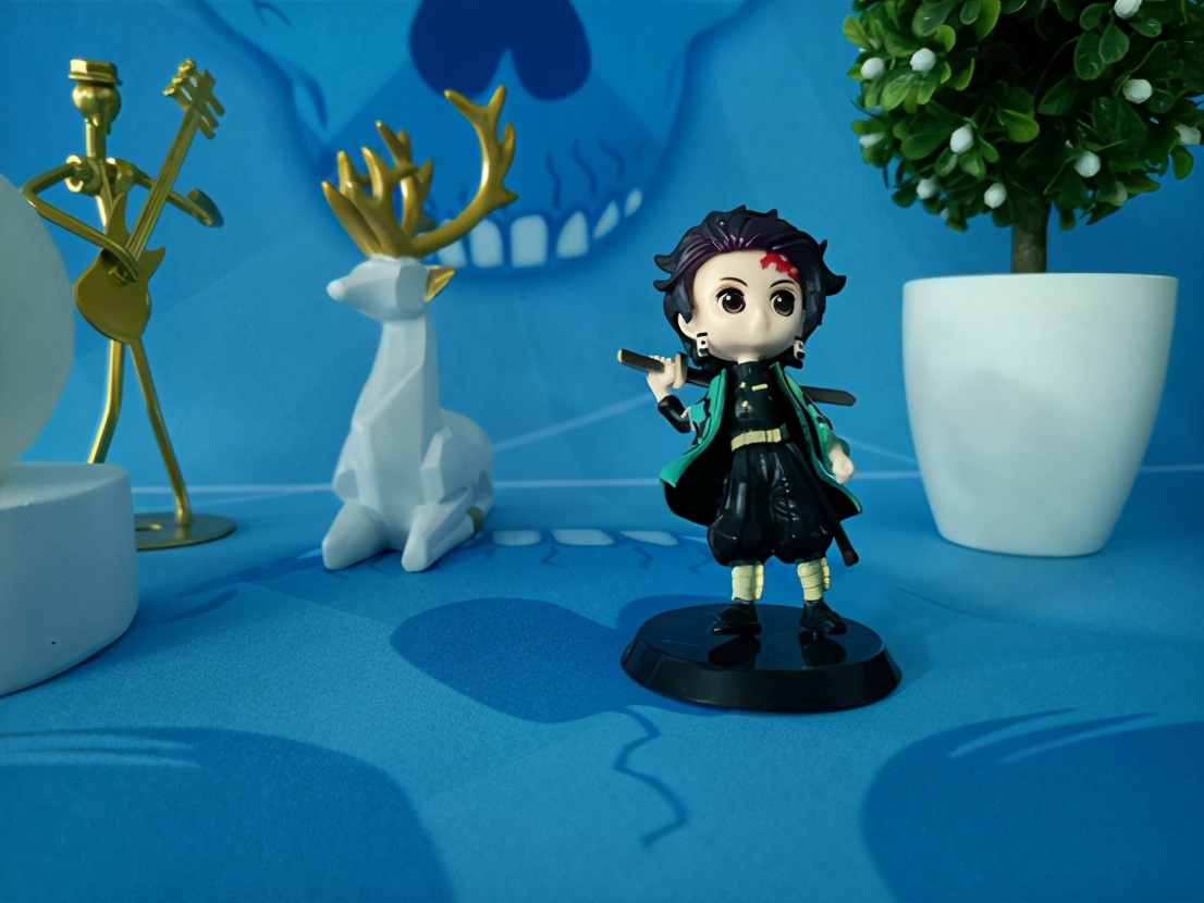 真我gt和红米k40相比较该如何选择,红米k40和真我gt相比较该如何选