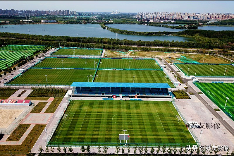 唐山南湖足球基地,唐山南湖足球广场免费吗